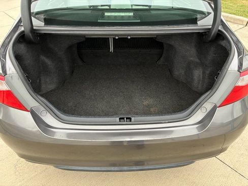 Used 2017 Toyota Camry SE image 24