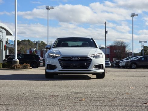 Used 2021 Audi A4 2.0T Premium Plus w/ Premium Plus Package image 4