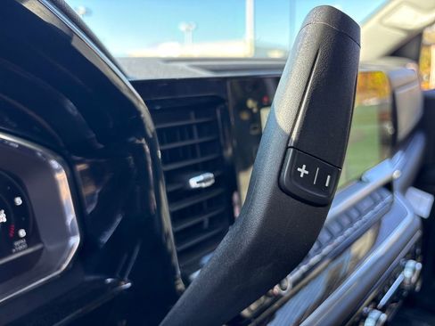 Used 2024 GMC Sierra 1500 SLE w/ Preferred Package image 27