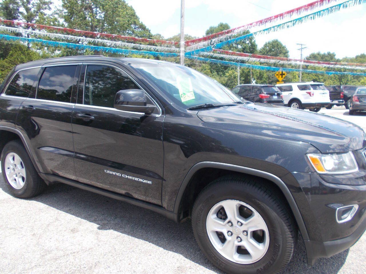 Used 2015 Jeep Grand Cherokee Laredo RWD image 18
