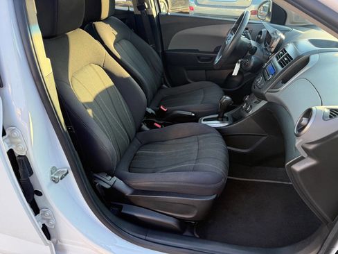 Used 2014 Chevrolet Sonic LT FWD image 34