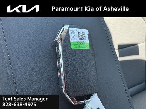 New 2025 Kia Niro SX image 27