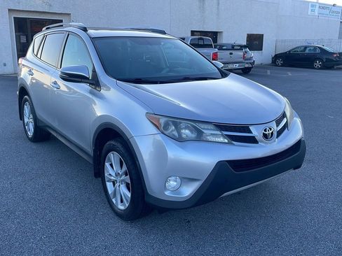 Used 2014 Toyota RAV4 Limited image 14