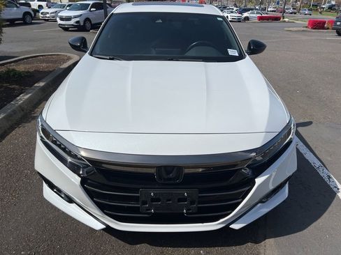 Used 2022 Honda Accord Sport image 2
