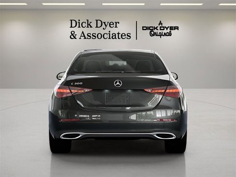 Used 2025 Mercedes-Benz C 300 Sedan image 14