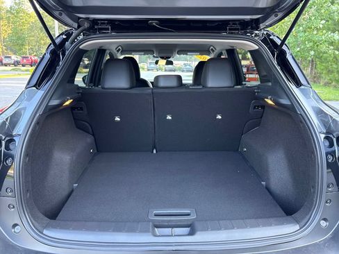 Used 2025 Nissan Kicks SR FWD image 28