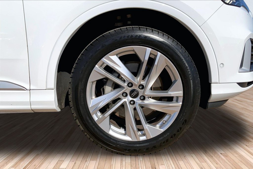 Used 2023 Audi Q7 3.0T Premium AWD/4WD image 8