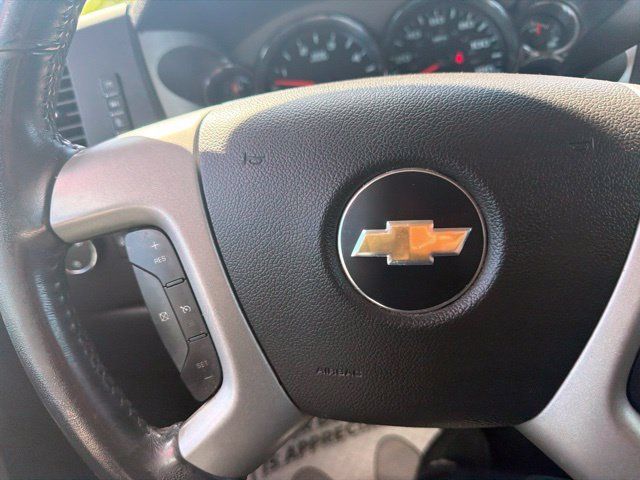 Used 2014 Chevrolet Silverado 2500 LT w/ Interior Plus Package AWD/4WD image 40