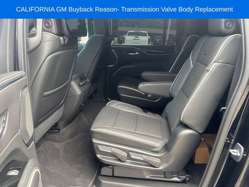 Used 2023 Cadillac Escalade ESV Sport w/ Touring Package AWD/4WD image 15