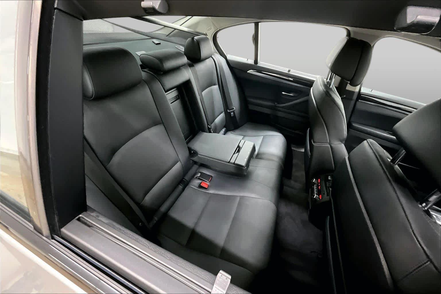 Used 2011 BMW 535i Sedan RWD image 18