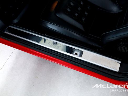 Used 2005 Ford GT image 16