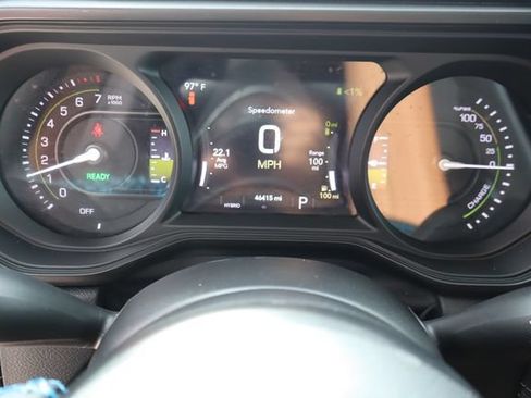 Used 2024 Jeep Wrangler Unlimited Rubicon 4xe AWD/4WD image 40