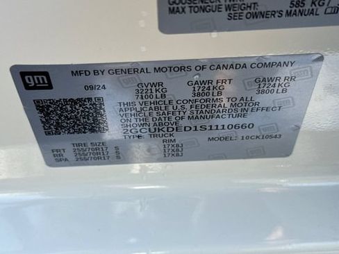 Used 2025 Chevrolet Silverado 1500 LT AWD/4WD image 57