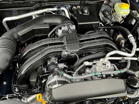 Used 2025 Subaru Outback Premium image 17