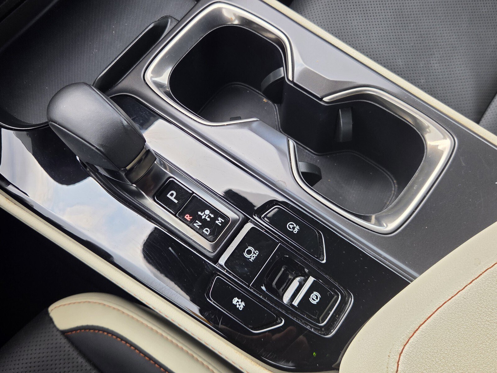 Used 2024 Lexus NX 250 FWD w/ Cold Area Package image 25