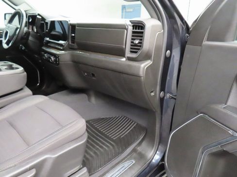 Used 2023 Chevrolet Silverado 1500 RST image 25