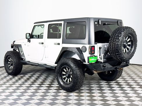 Used 2016 Jeep Wrangler Unlimited Sahara image 6