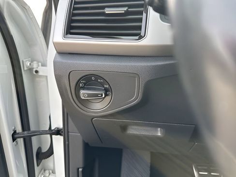 Used 2018 Volkswagen Atlas SEL image 29