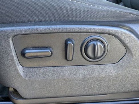 Used 2019 Chevrolet Silverado 1500 LT w/ All-Star Edition image 21