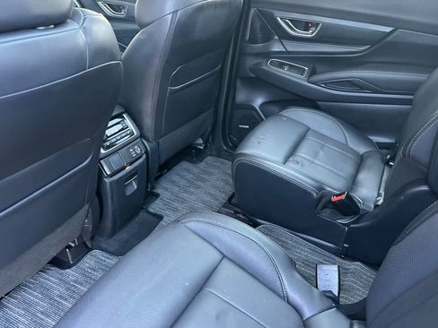 Used 2023 Subaru Ascent Limited w/ Technology Package image 4