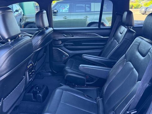 Used 2023 Jeep Grand Cherokee L Overland AWD/4WD image 16