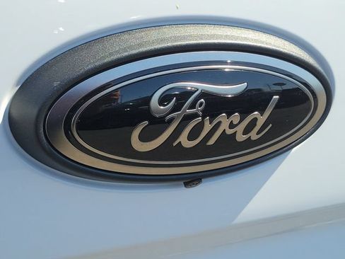 New 2026 Ford Ranger Lariat w/ Black Appearance Package AWD/4WD image 9