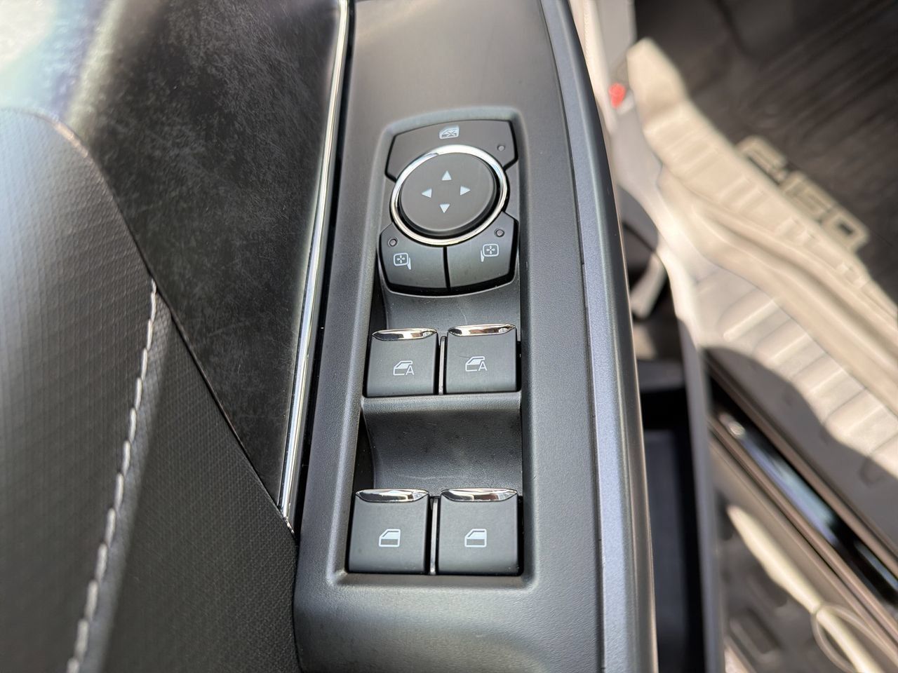 Used 2025 Ford F150 Lightning Flash AWD/4WD image 17