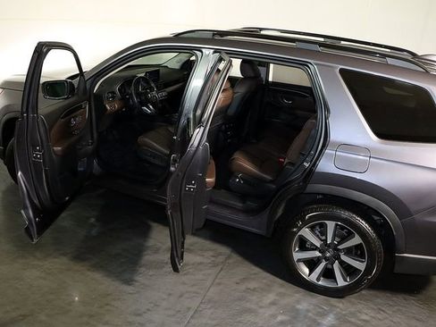 Used 2023 Honda Pilot Elite image 5