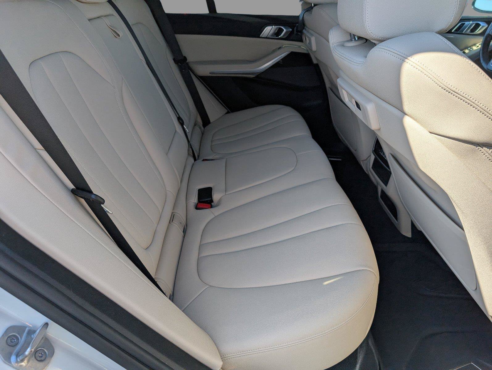 Used 2021 BMW X5 sDrive40i w/ Premium Package RWD image 37