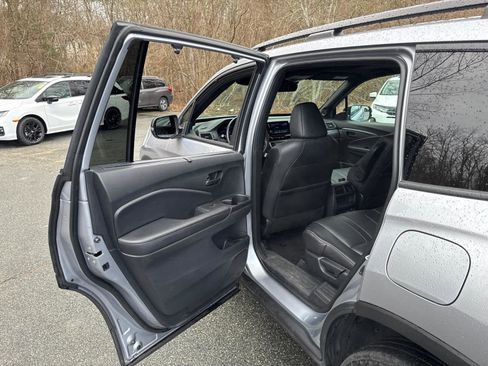 Used 2023 Honda Passport TrailSport image 28