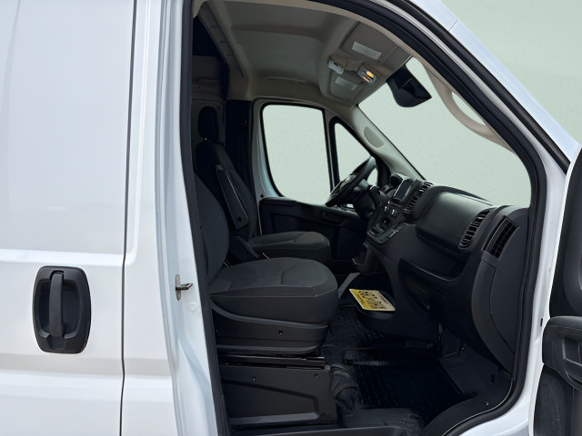 Used 2025 RAM ProMaster 2500 w/ Convenience Group FWD image 19