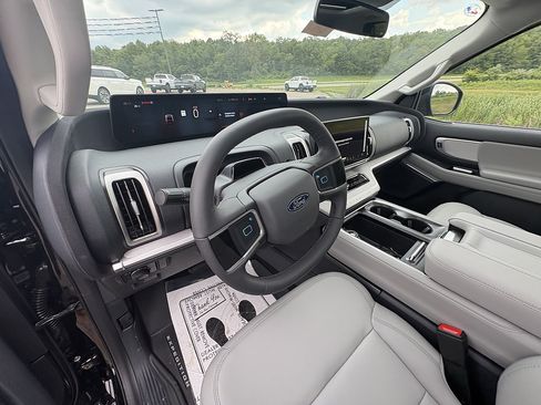 New 2026 Ford Expedition Max Active AWD/4WD image 32