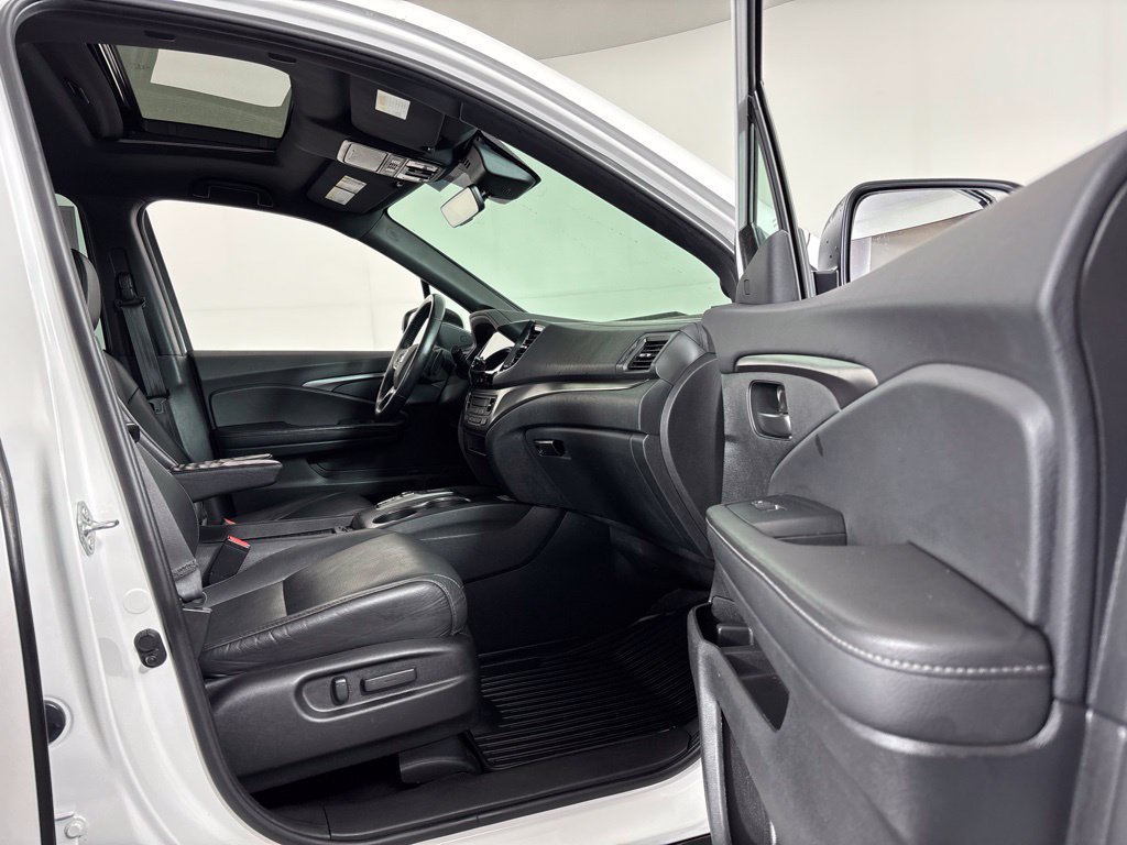 Certified 2023 Honda Passport EX-L image 8