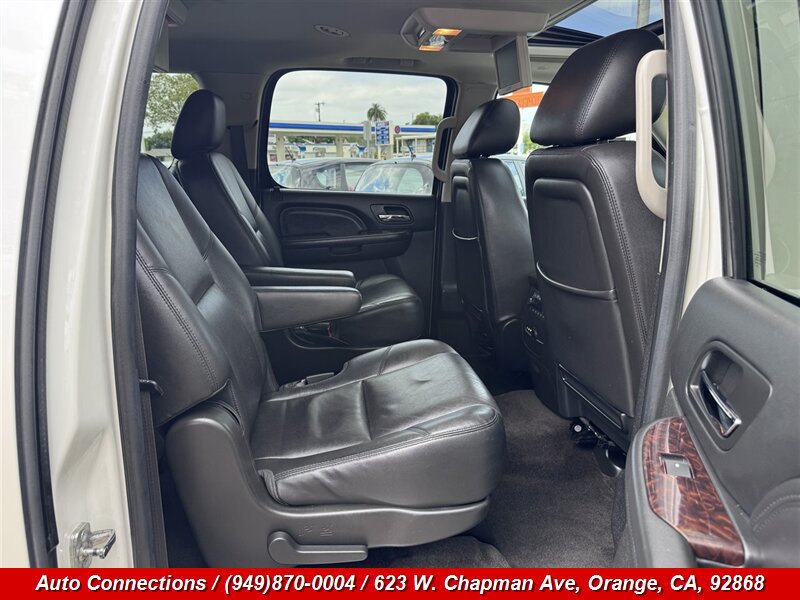 Used 2014 GMC Yukon XL Denali AWD/4WD image 8