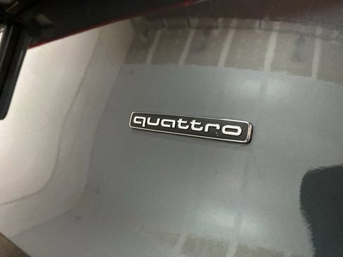 Used 2025 Audi Q5 Premium w/ Convenience Package image 96