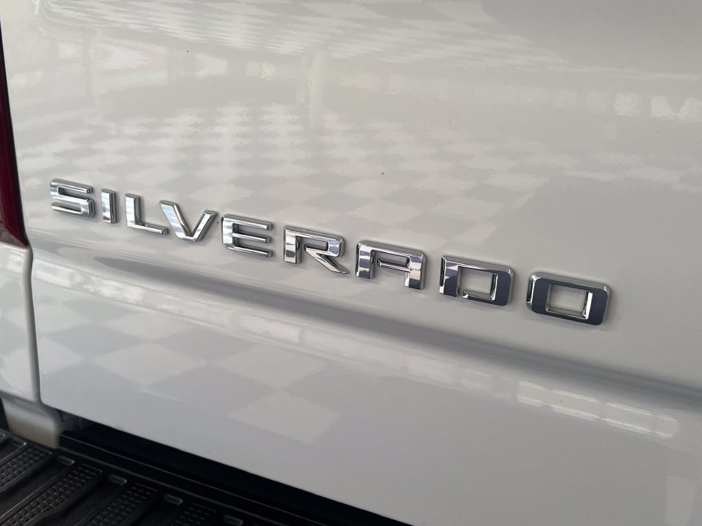 Used 2024 Chevrolet Silverado 1500 RST AWD/4WD image 14