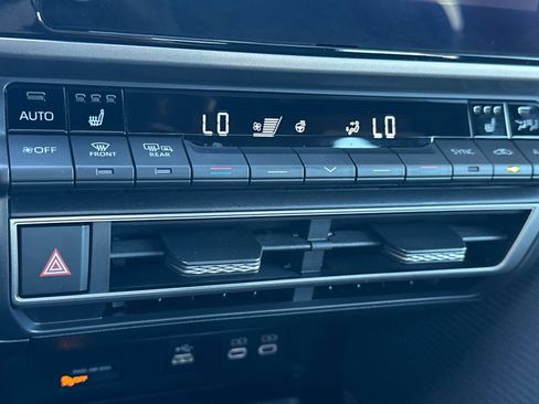 Certified 2025 Toyota Camry SE w/ Convenience Package image 28