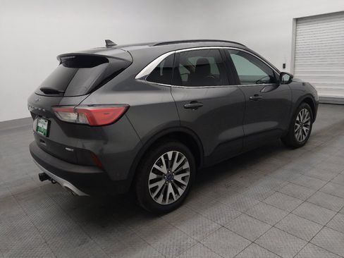 Used 2020 Ford Escape Titanium image 10