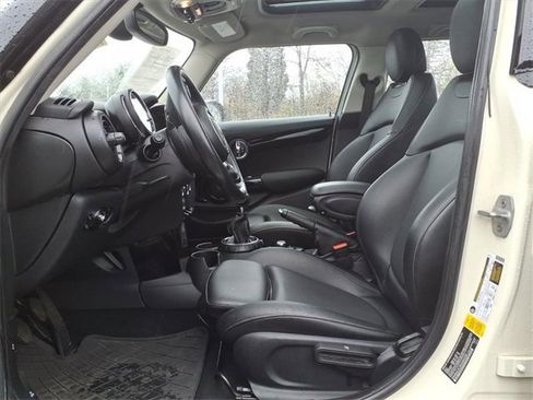Used 2017 MINI Cooper S image 13
