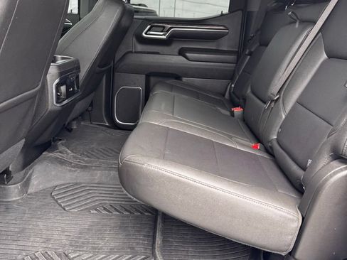 Used 2023 Chevrolet Silverado 1500 LTZ w/ LTZ Convenience Package II AWD/4WD image 15
