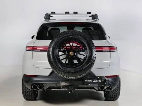 New 2026 Porsche Cayenne image 10