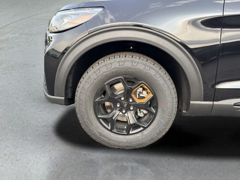 New 2026 Ford Explorer Tremor w/ Tremor Ultimate Package AWD/4WD image 32