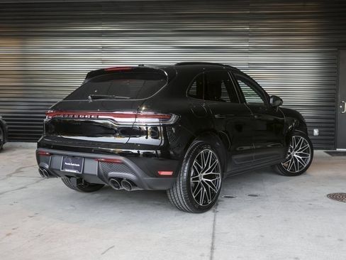 Certified 2026 Porsche Macan AWD/4WD image 7