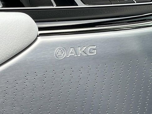 New 2026 Cadillac Lyriq Premium Luxury image 25