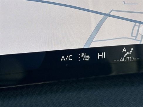 Used 2025 Buick Enclave Sport Touring image 22