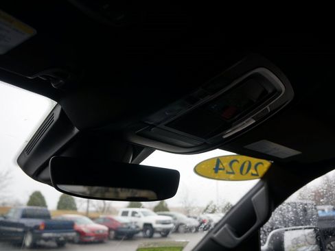 Used 2024 RAM 1500 Laramie image 31