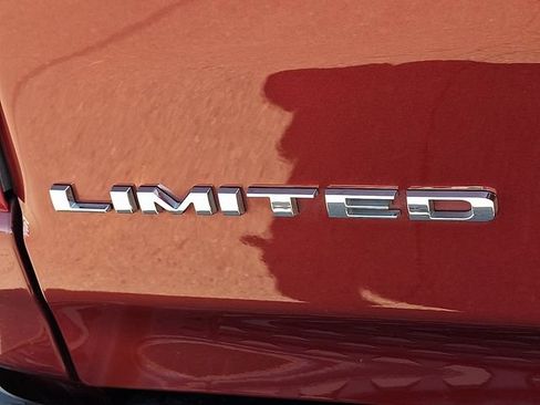 Used 2022 RAM 1500 Limited w/ Body Color Bumper Group AWD/4WD image 30