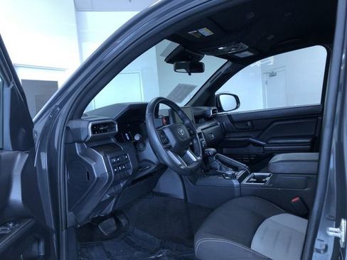 Certified 2025 Toyota 4Runner TRD Off-Road image 10