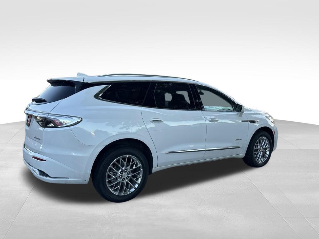 Used 2023 Buick Enclave Avenir w/ Avenir Technology Package FWD image 5