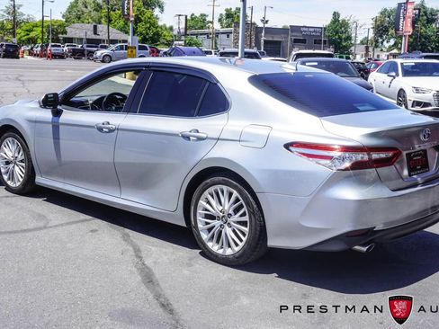 Used 2018 Toyota Camry XLE w/ Audio Package FWD image 18